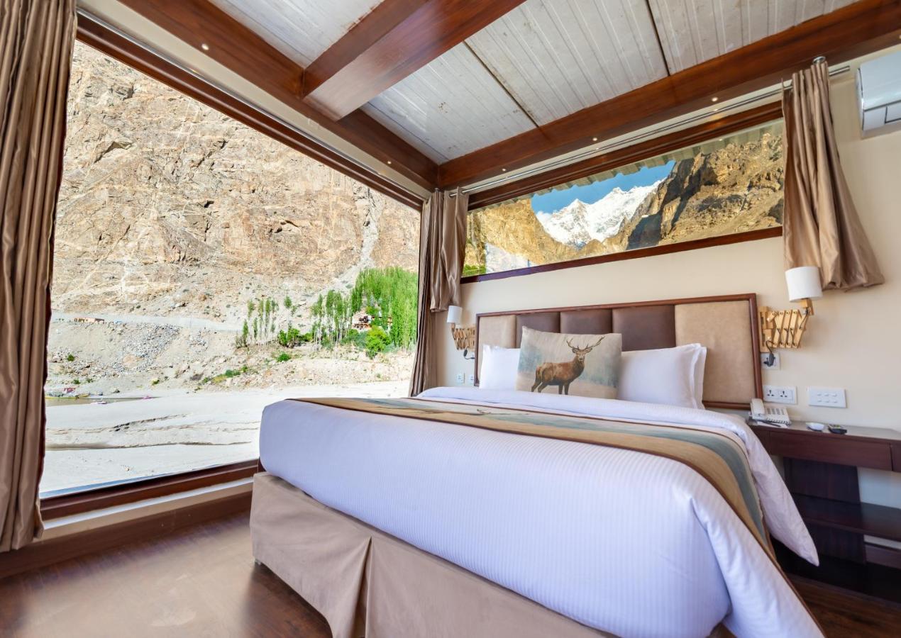 Luxus Hunza Attabad Lake Resort Karimabad  Ngoại thất bức ảnh