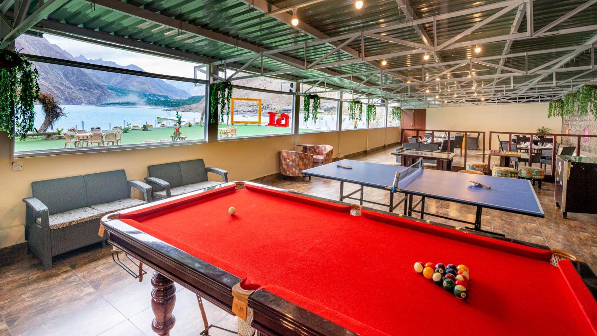 Luxus Hunza Attabad Lake Resort Karimabad  Ngoại thất bức ảnh
